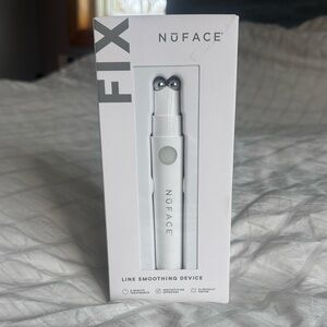 NūFACE FIX Line smoothing device